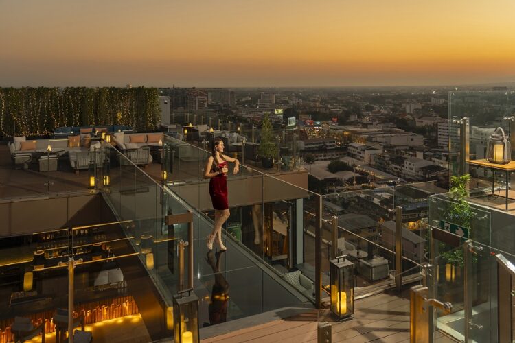 Charcuterie Wine Glass Toppers Among Sky Bar's Experiences - TRAVELINDEX