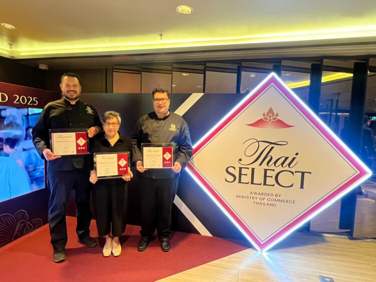Commerce Ministry Awards Highest 3 Star Thai SELECT Certifications to Blue Elephant Restaurants - TRAVELINDEX